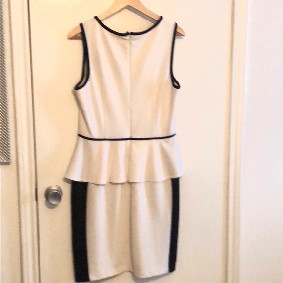 Boston proper black and white peplum dress M - Picture 4 of 5